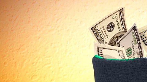 El hombre pensó por un momento en quedarse con todo el dinero.