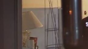 La investigación comenzó luego de que el domingo pasado vecinos descubrieron el cuerpo de una mujer.