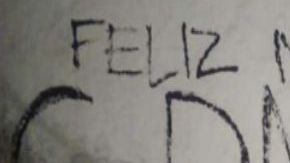 Cártel del Noreste ataca a policías municipales, quema autos y deja pintas como regalo navideño