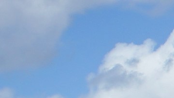 Miles de vehículos cruzan la frontera diariamente. (Manuel Ocaño)