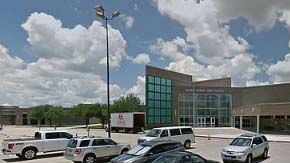 La policía del Distrito Escolar Independiente de Katy investiga el hecho reportado en la secundaria Mayde Creek.