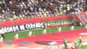 Franco Escamilla hizo su trabajo y publicó unas fotos apoyando a los Reds con una playera de la Máquina.