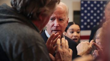 Biden retó al asistente a su evento a mostrar su fuerza física e inteligencia.