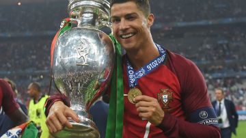 Cristiano Ronaldo confesó que ganar la Eurocopa lo incitó a emborracharse.