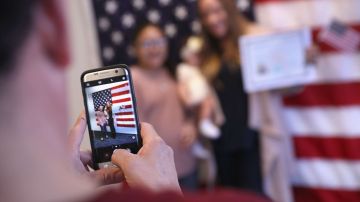 Durante 2019, 834,000 personas fueron naturalizadas como ciudadanos en Estados Unidos.