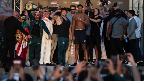 Andy Ruiz y Anthony Joshua en la ceremonia de pesaje.