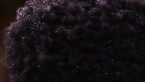 Chávez Jr. felicita a Jacobs antes de una lluvia de proyectiles.