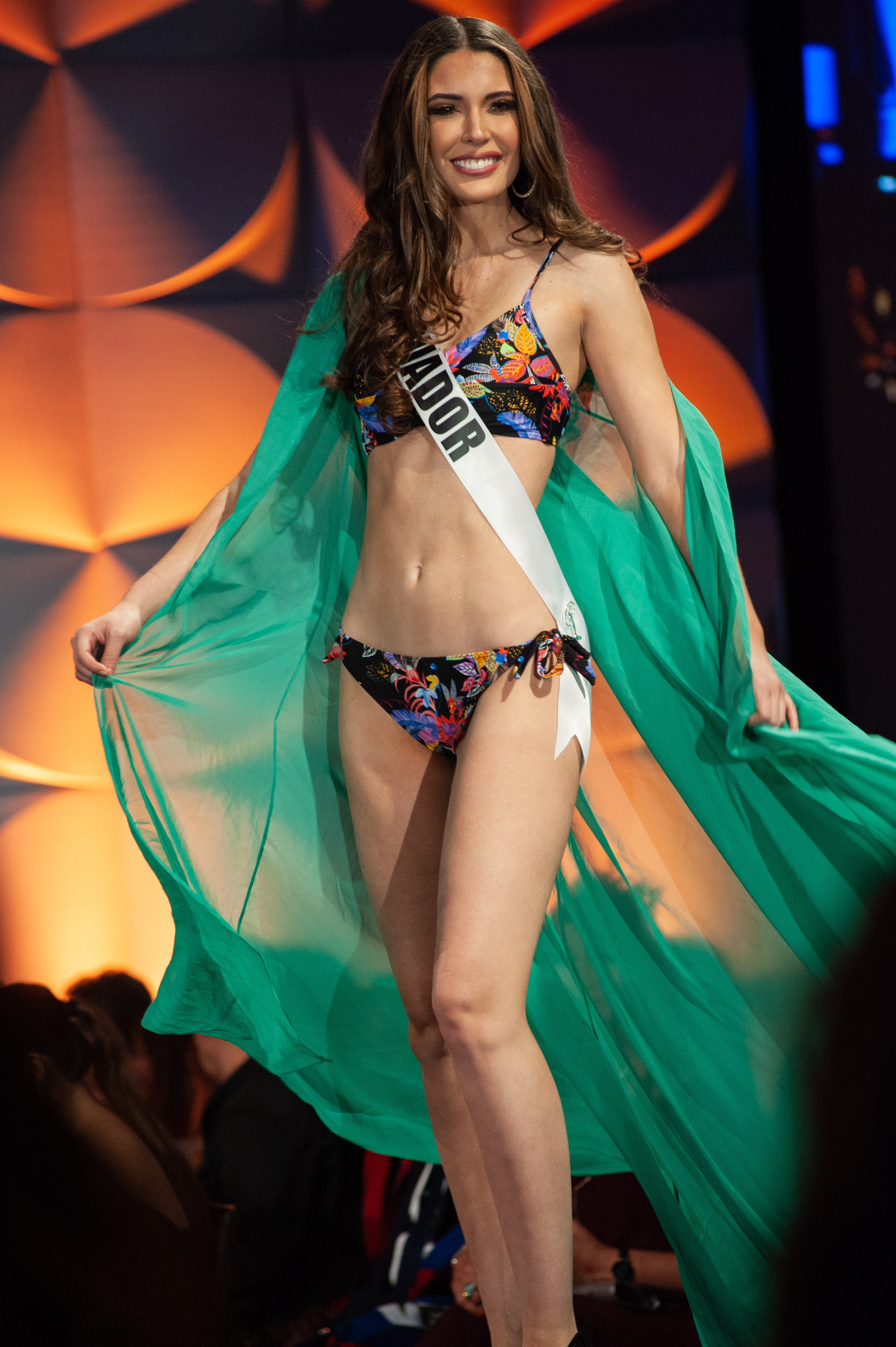 Cristina Hidalgo, Ecuador