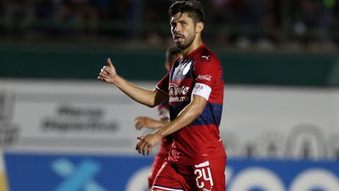 El efecto Peláez en las Súper Chivas ha llegado al delantero Oribe Peralta.