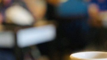 El restaurante en DTLA se anuncia como "el lugar que nunca cierra".