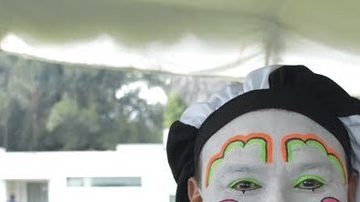 El payaso fue invitado por Alan Pulido.