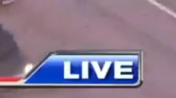 Los sospechosos obligarían al conductor a manejar el camión durante la persecución.