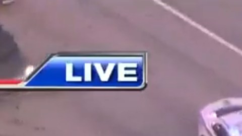 Los sospechosos obligarían al conductor a manejar el camión durante la persecución.