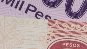 Pesos mexicanos.