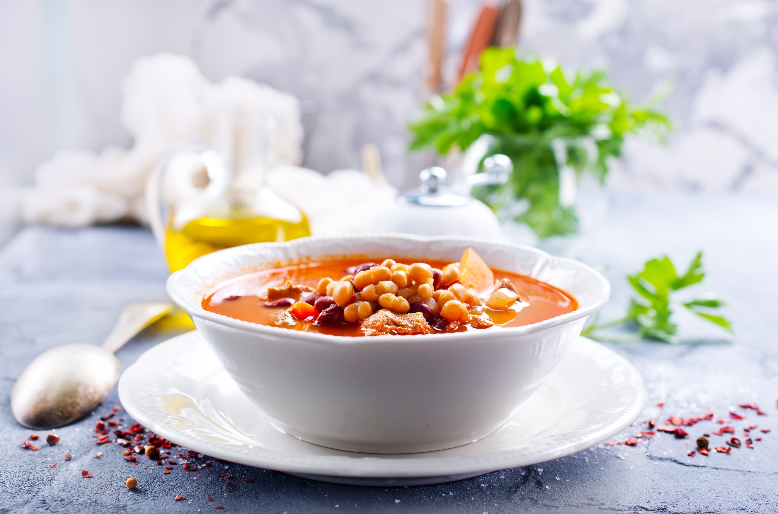 Deliciosa y nutritiva sopa de pollo chipotle ¡con menos de 300 calorías! -  La Opinión