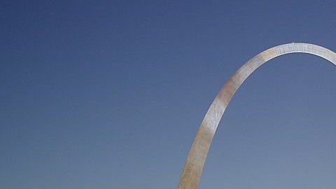 El representativo arco Gateway de la ciudad de San Luis, Missouri.