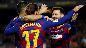 Los tres delanteros del Barcelona ya se está entendiendo de maravilla.