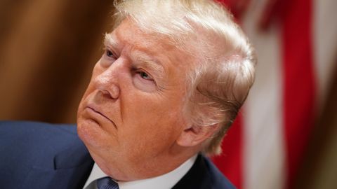Trump lanzó el reto antes de que Pelosi anunciara inicio formal del 'impeachment'.