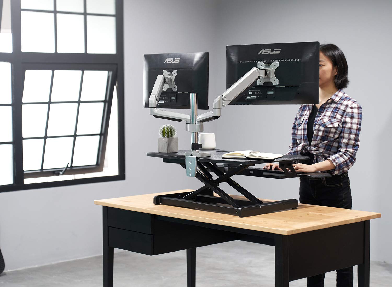 Los 5 mejores escritorios de pie plegables que puedes tener en casa sin