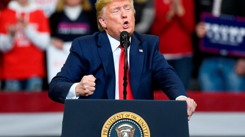 Stiglitz recuerda a Trump la caída de la esperanza de vida en EEUU.