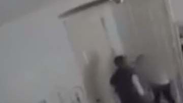 El video de la joven muestra muestra la golpiza que le propinó su padre.