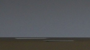 Familias llegan a ver a sus familiares al centro de detención en Adelanto.  (Alejandro Cano)