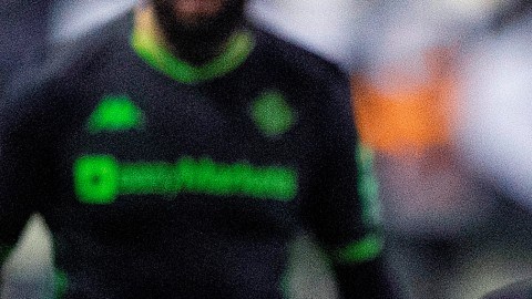 Sin embargo, no terminaron el encuentro y salieron de la cancha de cambio.
