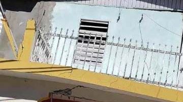 Una residencia que colapsó por el terremoto en el barrio Barinas, en Yauco.