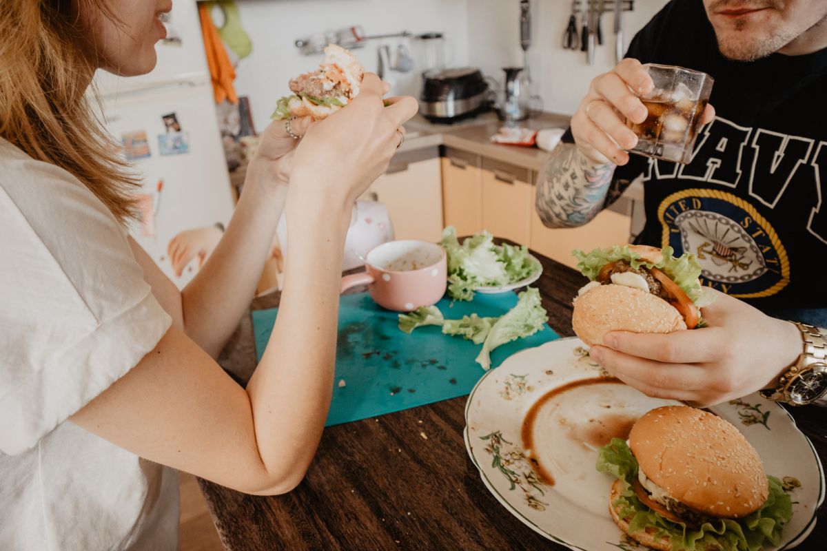 ¿Por qué quieres seguir comiendo aun cuando estas lleno?