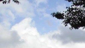 La ofensiva tuvo lugar en la madrugada de este domingo.