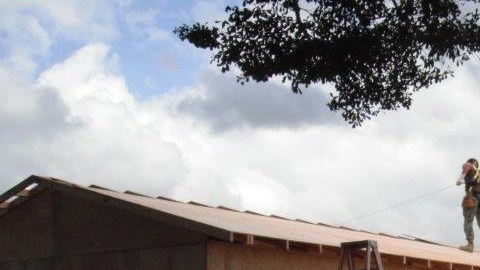 La ofensiva tuvo lugar en la madrugada de este domingo.