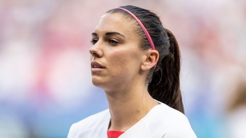 Alex Morgan entrena embarazada