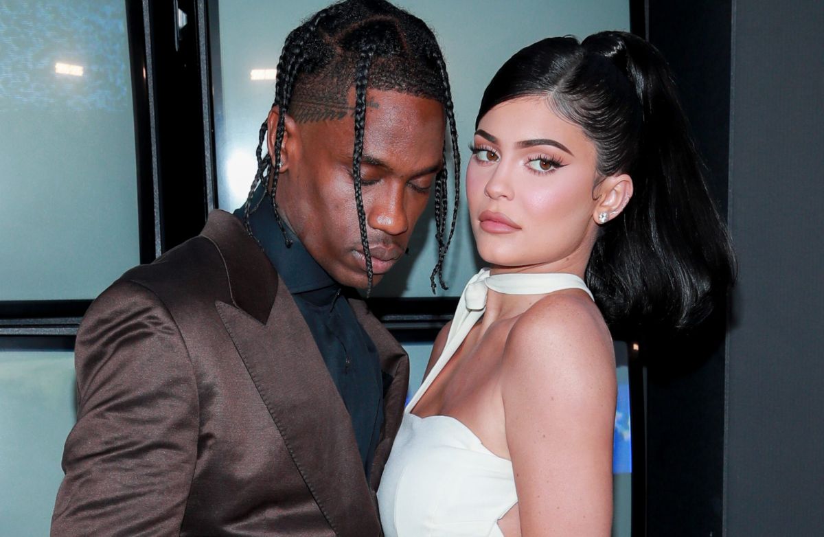 Kylie Jenner finally confirms her pregnancy
