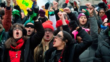 La Marcha de las Mujeres toma las calles en muchas ciudades de EEUU.