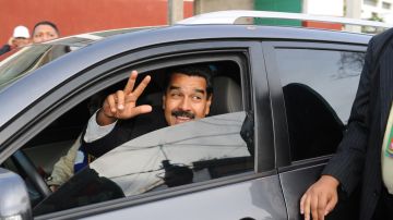 Maduro preside Venezuela tras la muerte de Chávez