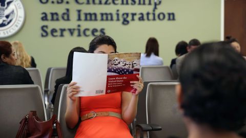 Todavía no hay fecha para aplicar la regla de "carga pública".