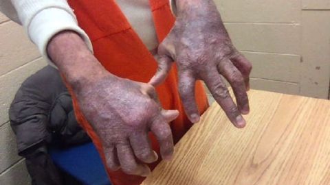 Sosa acusa daños provocados durante encierro de ICE.