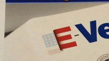 E-Verify es el sistema para evitar la contratación de indocumentados.