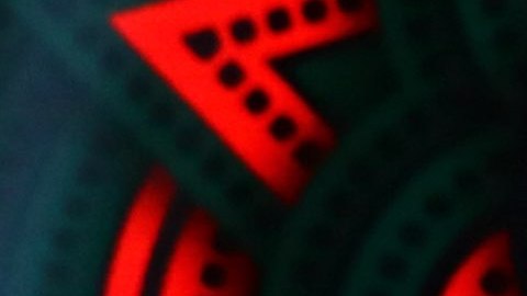 Ángela Aguilar y Pepe Aguilar cantando juntos.