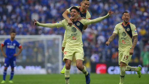 Edson Álvarez celebrando su gol en la final del Apertura 2018.