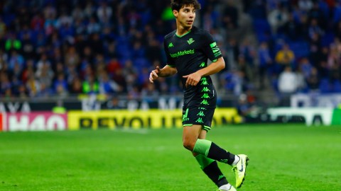 Diego Láinez tendrá una nueva oportunidad este año para destacar en el Viejo Continente.