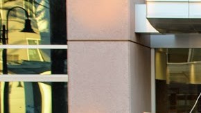 Manifestantes frente a Hillwood Enterprises en Ontario. / fotos:SB Airport Communities.