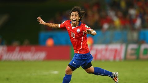 Valdivia de 36 años vivirá su primera aventura en México.