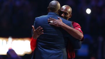 "Magic"Johnson y Kobe Bryant durante su último All Star Game en 2016.