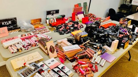 Autoridades alertan sobre maquillaje pirata proveniente de China y con riesgos para la piel y la salud.