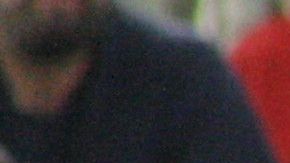 Joseline García aparece con sus padres en un mitin de Bernie Sanders en Venice.