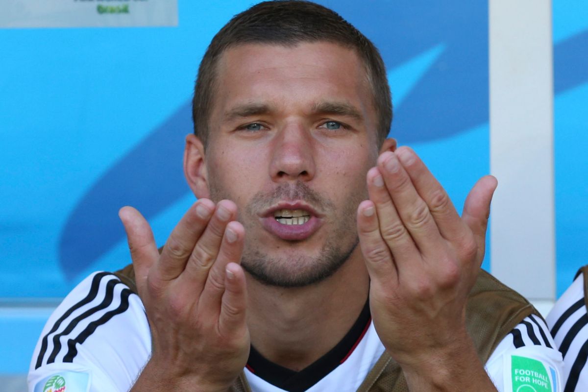 Lukas Podolski podría llegar a la Liga MX o a la MLS.