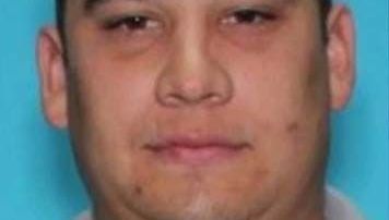 Las autoridades en Texas buscan a Romeo Torres, Jr..