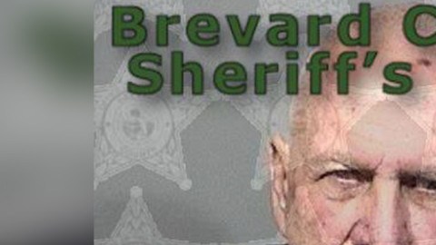 Robert Koehler permanece en una cárcel del condado de Brevard