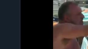 El hombre actuó como si se tratara de un hijo suyo.